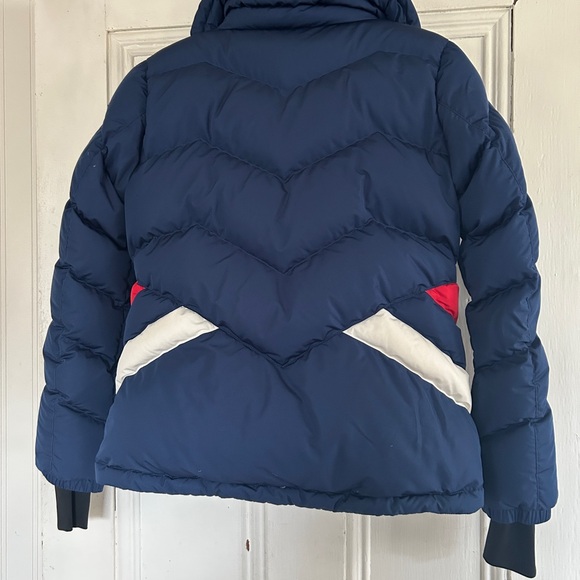 Perfect Moment Apres Duvet ski jacket - Picture 2 of 5